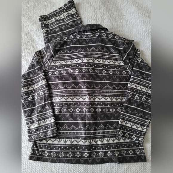 Soft fleece pajamas - Picture 5 of 7